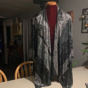 Lavanya  Equisite Asian Inspired Open cardigan